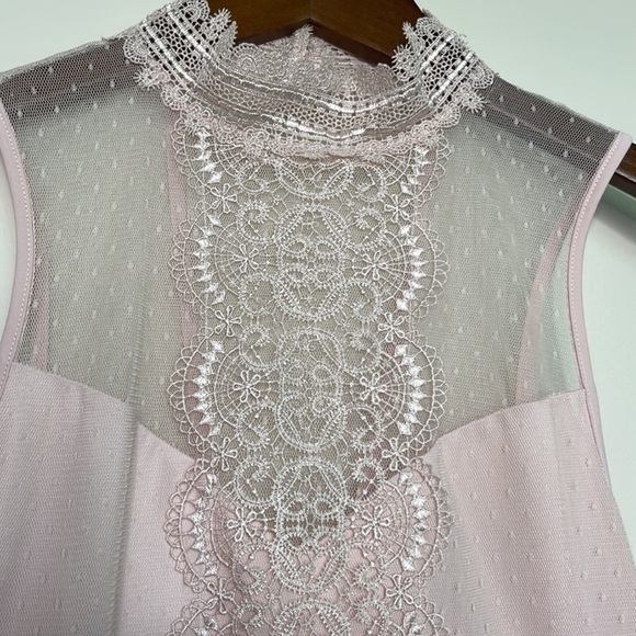 Express Tank Light Pink.  Size XS.  Excellent condition. - Picture 2 of 5